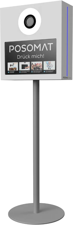 Die DJ Fotobox freigestellt: Fotoboxgehäuse mit Kamera und Bildschirm auf einem Standfuß